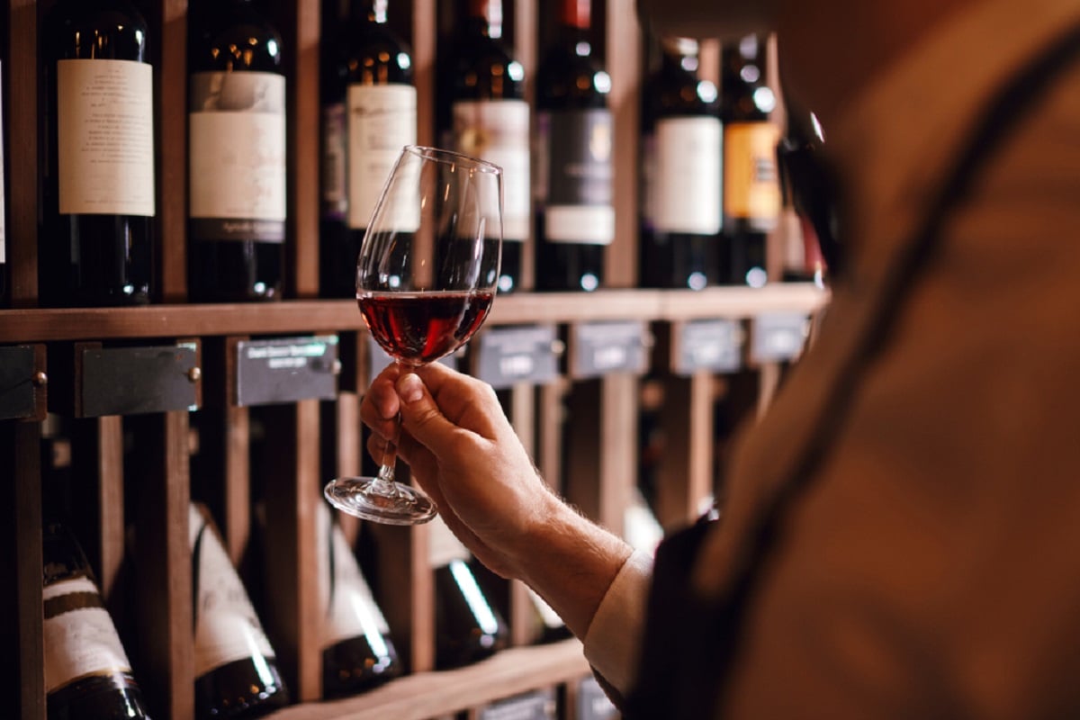 De ce sticla de vin are 750 ml