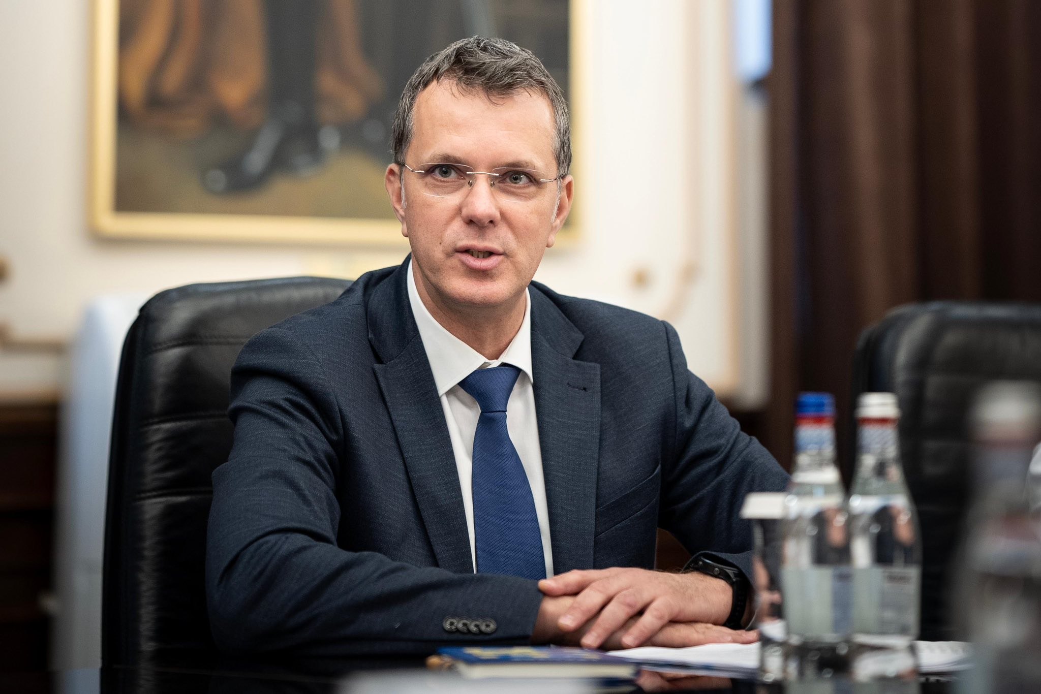 Moşteanu: Alegerile din Republica Moldova, un test de rezilienţă în contextul unui război hibrid declanșat de Rusia