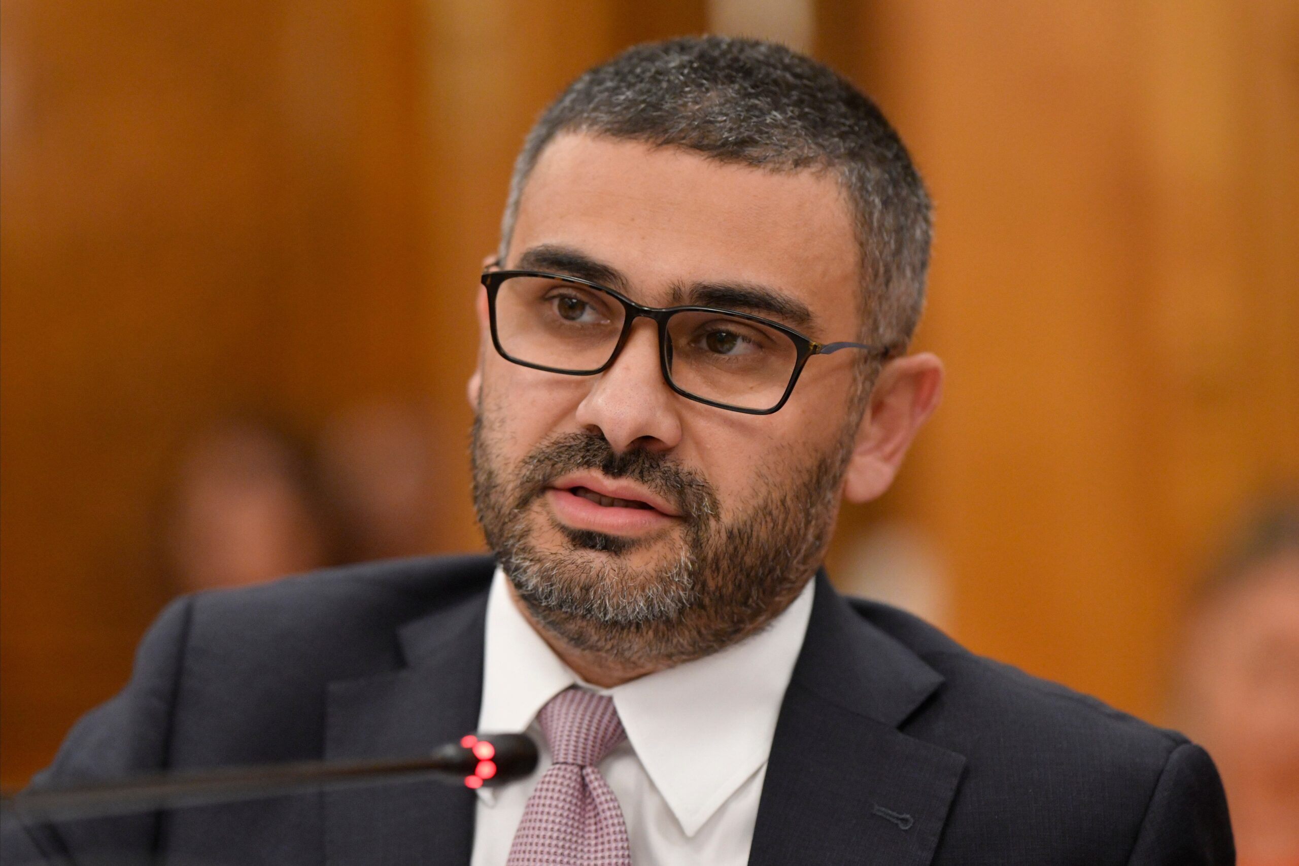 Ministrul Muncii susține impozitul progresiv: „Nu afectează veniturile mici și medii”. Ce spune despre indexarea pensiilor anul viitor