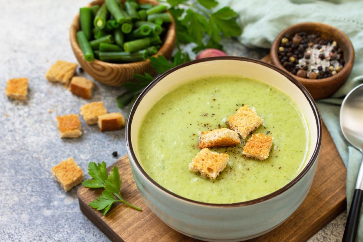 Reţetă de supă cremă de fasole verde