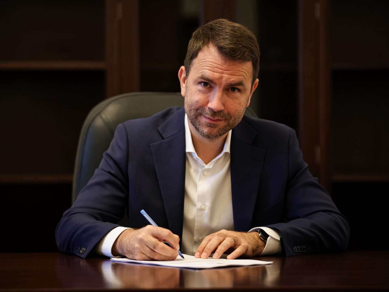 Cătălin Drulă și-a depus candidatura pentru Primăria Capitalei, în prima zi în care s-a dat startul oficial în cursa electorală