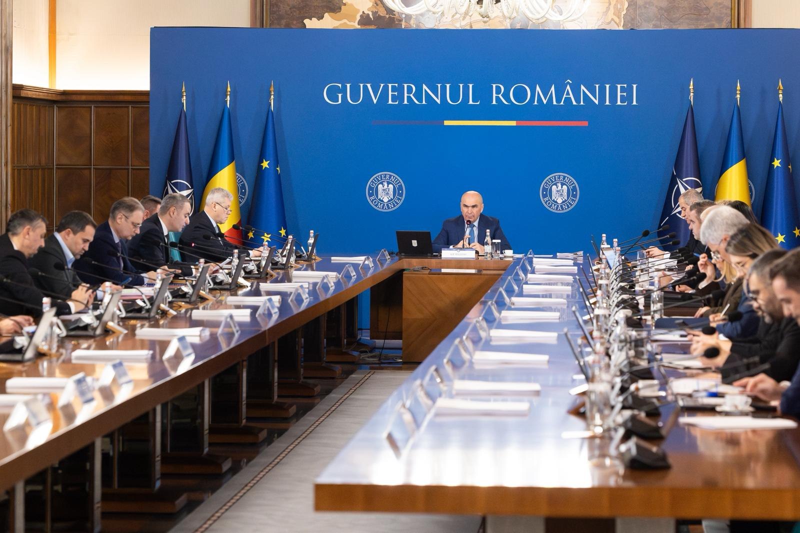 Executivul a suspendat temporar procedura de contractare a proiectelor finanțate prin Politica de Coeziune 2021-2027. Explicațiile oferite de Guvern