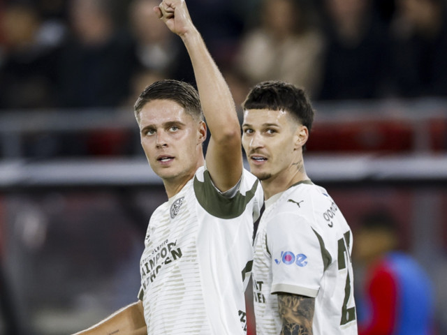 Here we go! I-au plătit clauza de reziliere și l-au transferat de la PSV: 20.000.000 €