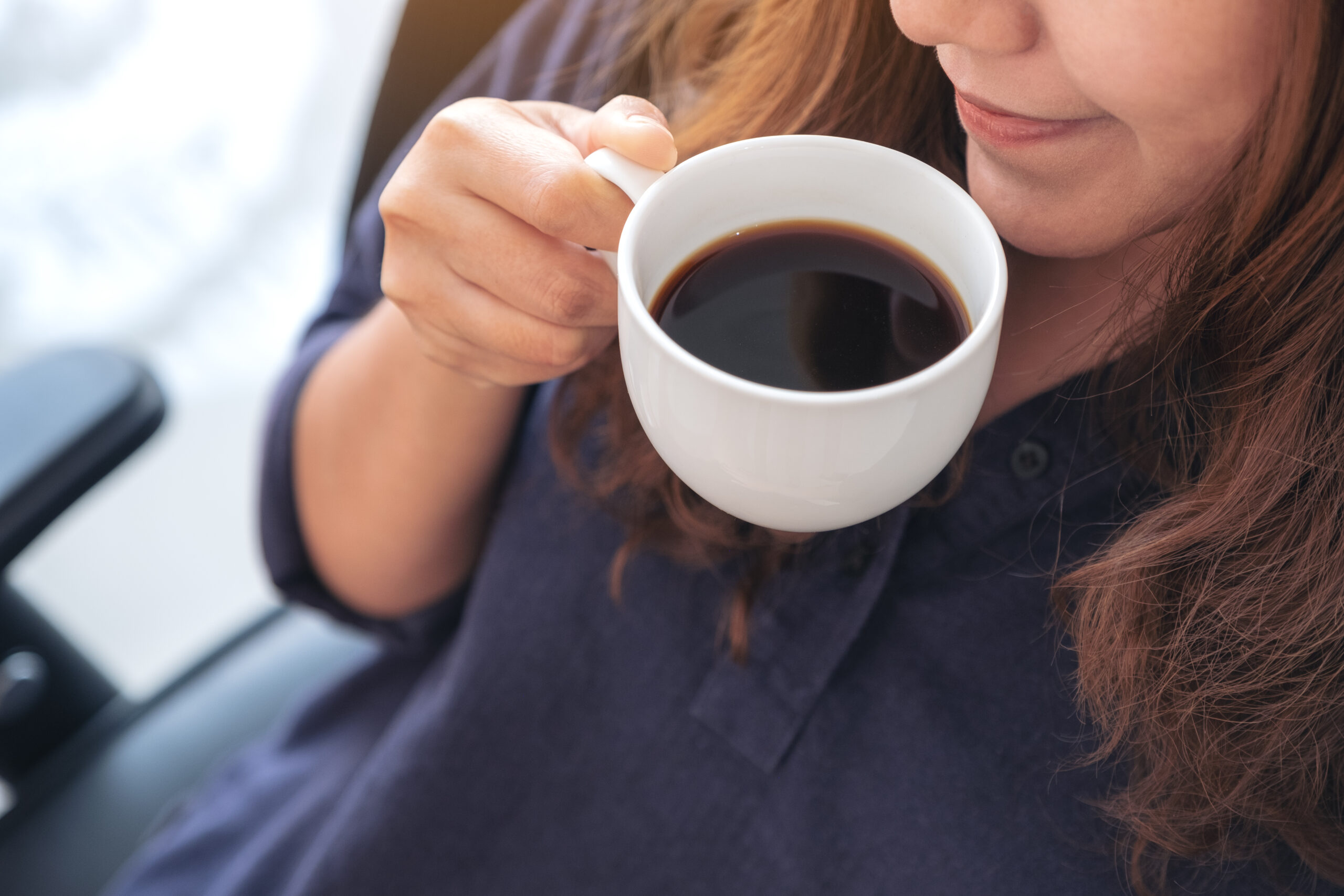 Cea mai nefericită opțiune de pe piață. Ce conține de fapt miraculoasa cafea 3-în-1 la plic