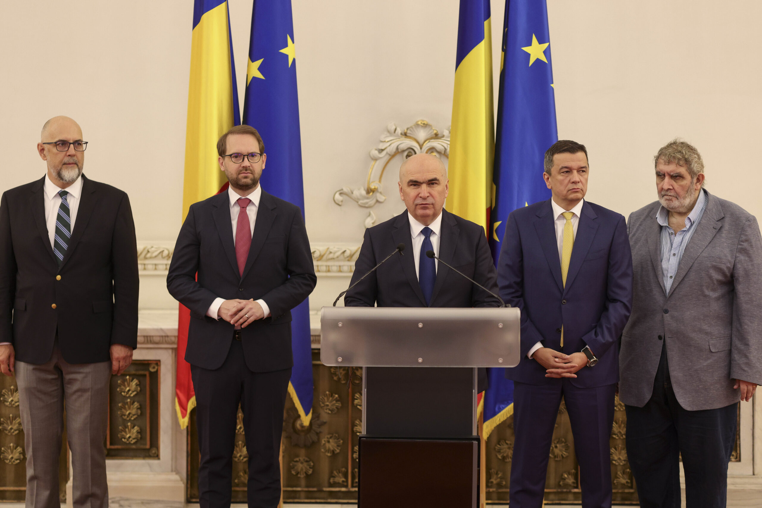 Semne de viață în Coaliție după patru luni de blocaj. De ce scenariul scindării nu ar trebui să intre în discuție: „Ar fi o catastrofă”