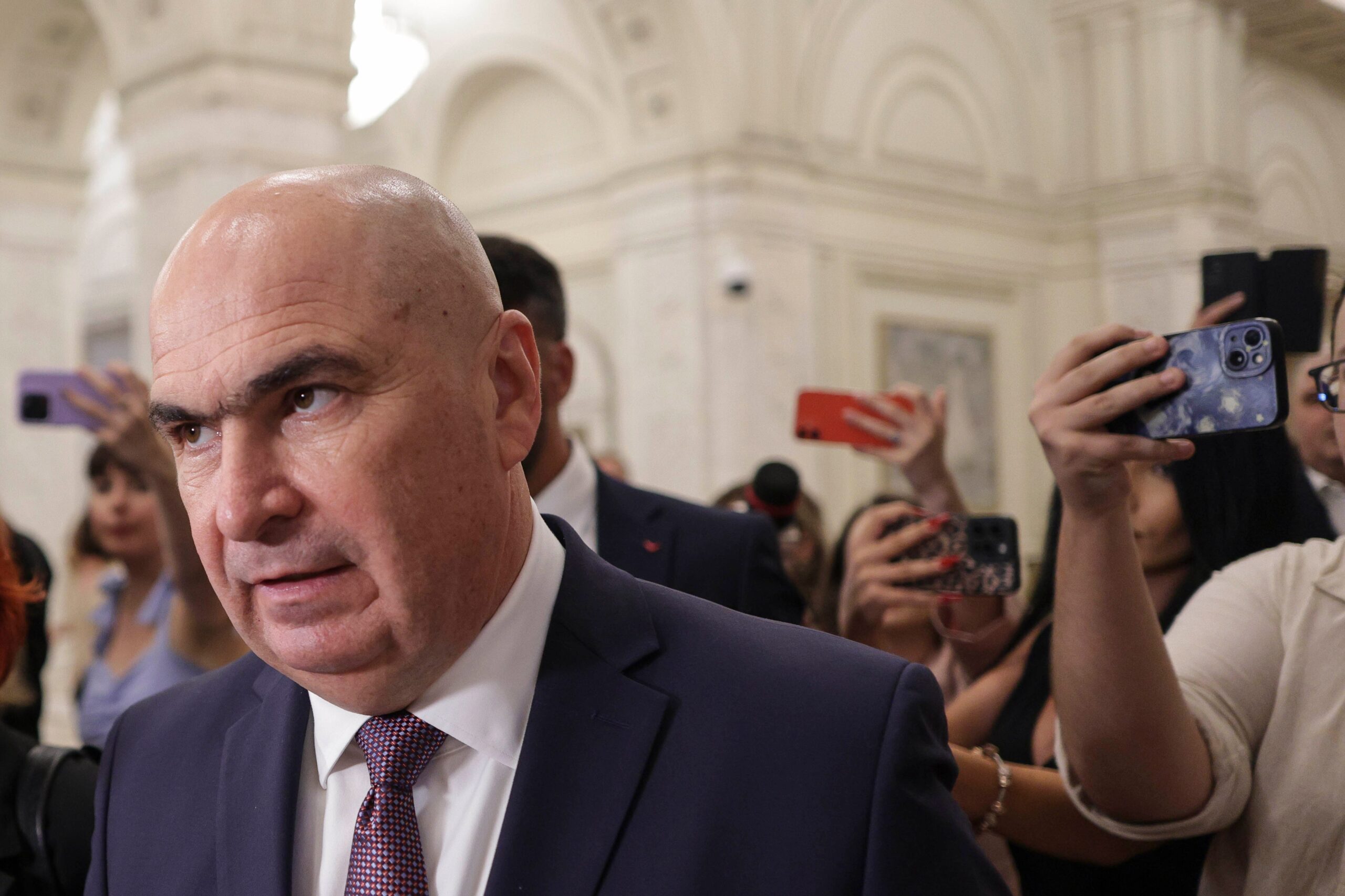 Premierul Ilie Bolojan spune că nu „i-a picat bine” interviul acordat de mama sa: „Na, asta este situația. Uneori mai discut cu mama în contradictoriu”