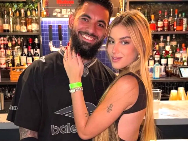 S-a despărțit de „Barbie” și s-a afișat cu noua iubită: fiica de 19 ani a unui fotbalist celebru!