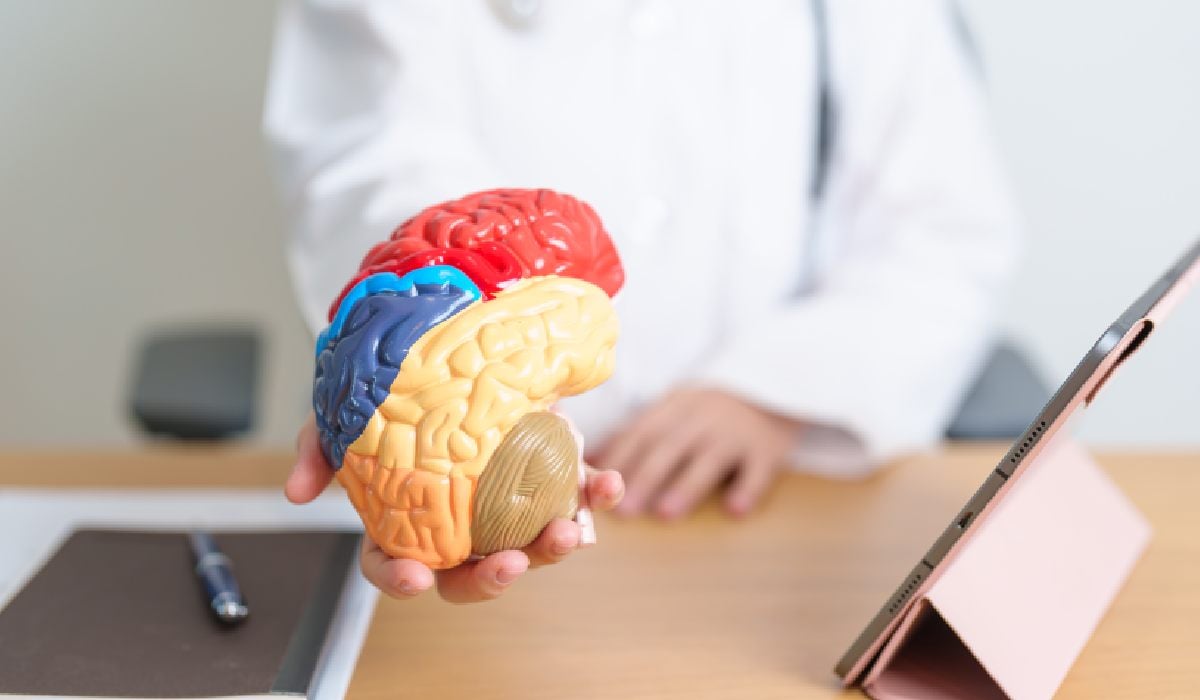 De ce e important timpul în AVC- accidentul vascular cerebral. ,,Ne limităm la 4,5 ore maxim de la debut pentru tromboliză”