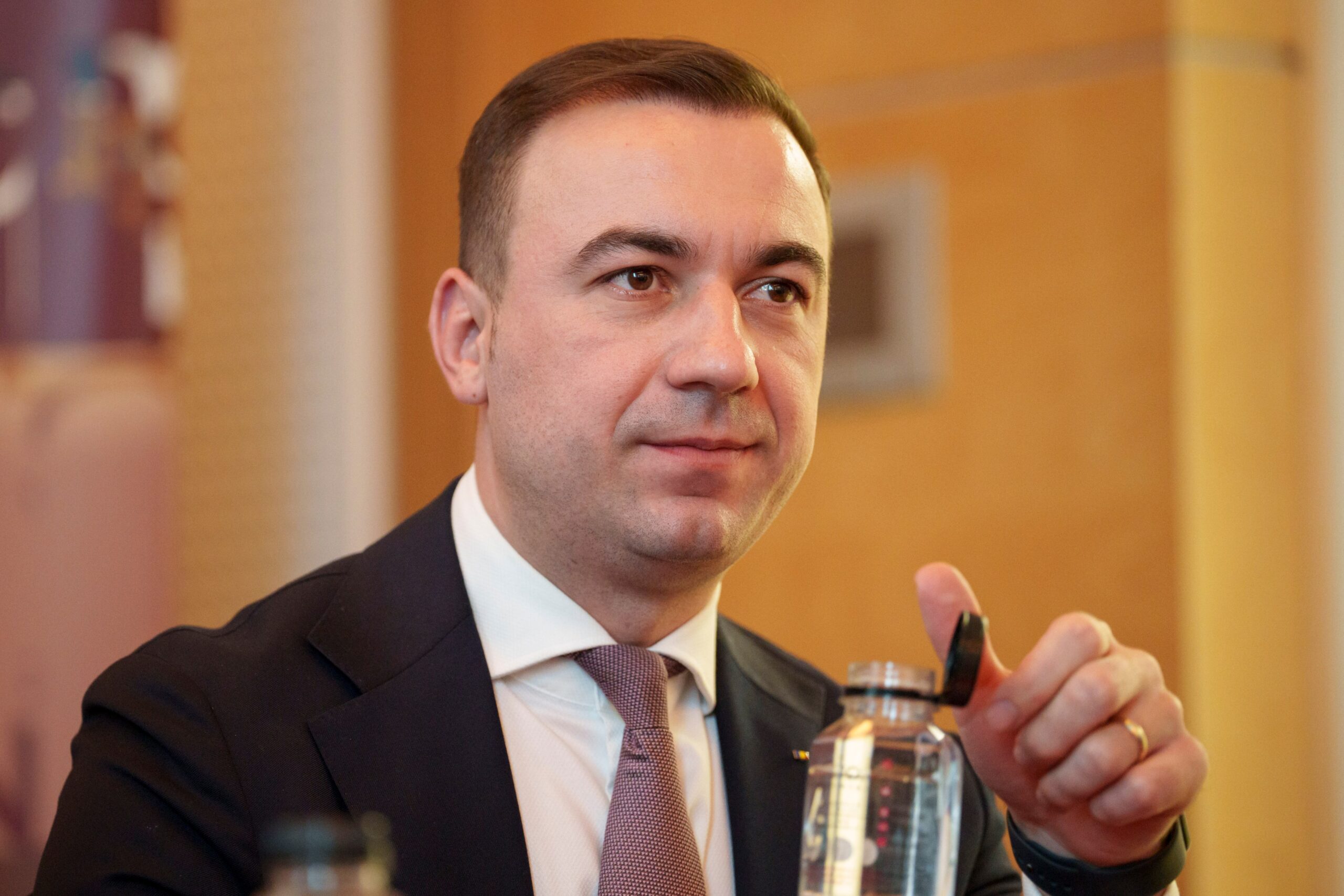 Fostul ministru al Energiei îi răspunde Oanei Gheorghiu privitor la Electrocentrale Craiova: „Primăria nu face parte din acționariat”