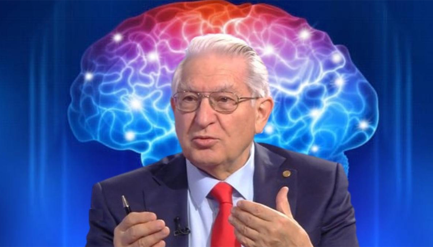 Ce să mâncăm pentru a preveni cancerul la creier. Lista completă a alimentelor recomandate de faimosul neurochirurg