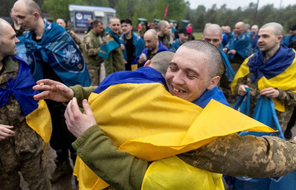 Rusia și Ucraina au făcut un schimb de câte 205 prizonieri fiecare, în baza acordului mediat de Trump