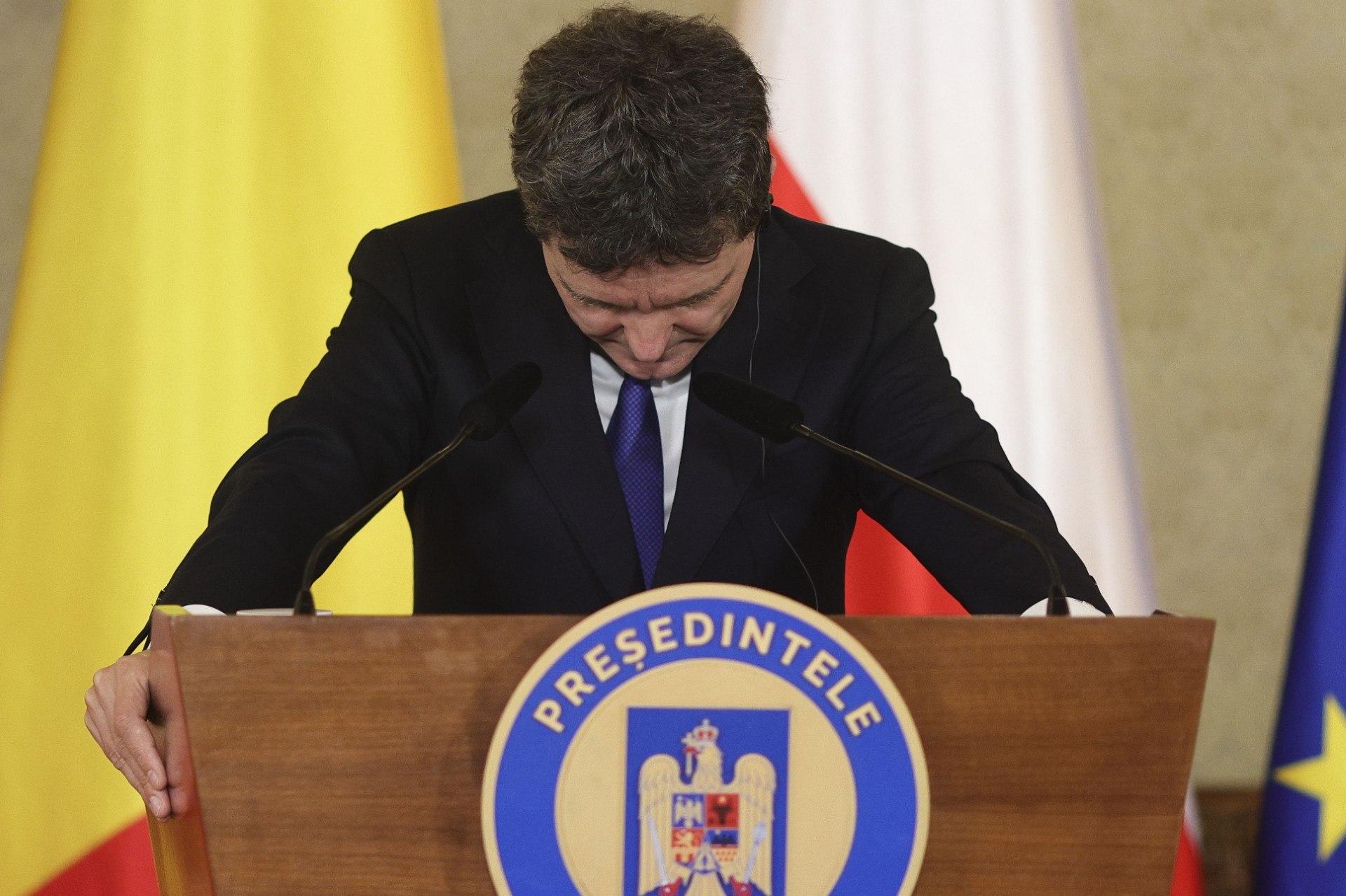 SURSE Tensiuni la negocierile pentru Guvern. Ilie Bolojan respinge propunerea de premier a lui Nicușor Dan