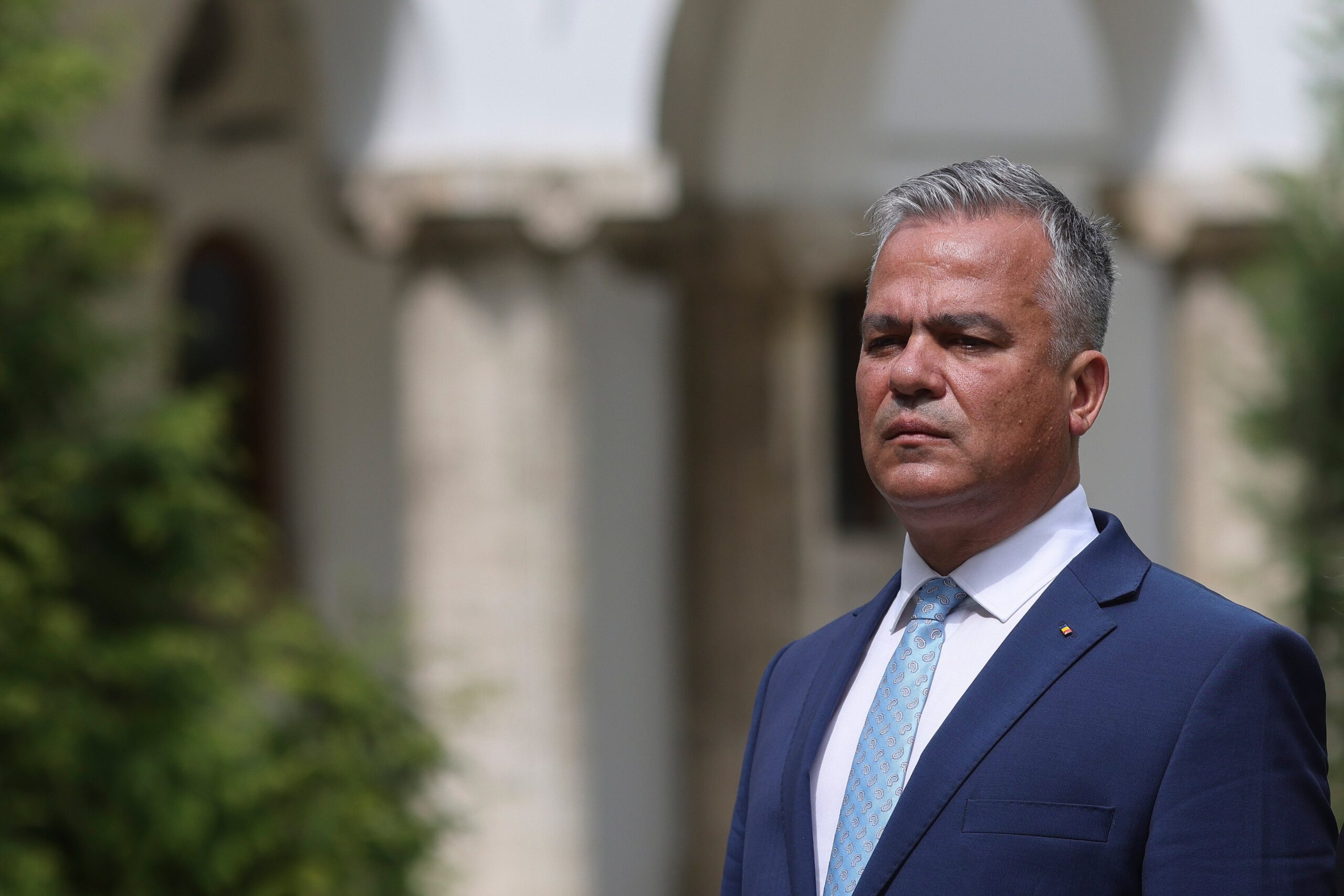 Adrian Veștea atacă noua echipă pregătită de Ilie Bolojan pentru șefia PNL: „Întreaga istorie și identitate a partidului sunt aruncate la gunoi”
