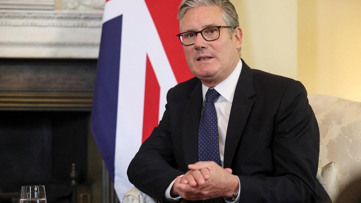Marea Britanie va interzice accesul copiilor sub 16 ani la rețelele sociale și va impune restricții pentru platformele de gaming și livestreaming, anunță Starmer