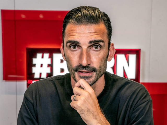 Semnează Charalambous? APOEL a reacționat, după ce s-a aflat despre negocierile cu fostul antrenor de la FCSB