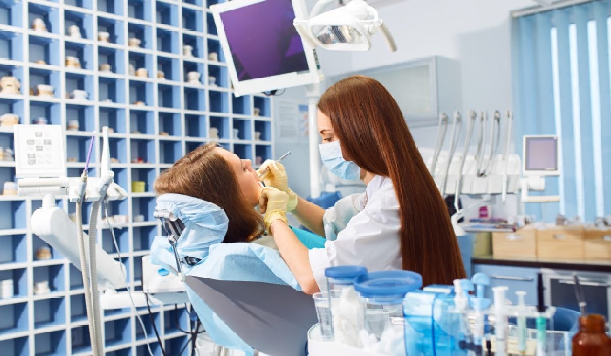 A crezut că are o aftă, dar a fost cancer oral în stadiu avansat. Cum s-a salvat Otilia și ce aduce prima platformă națională OralOncoCheck