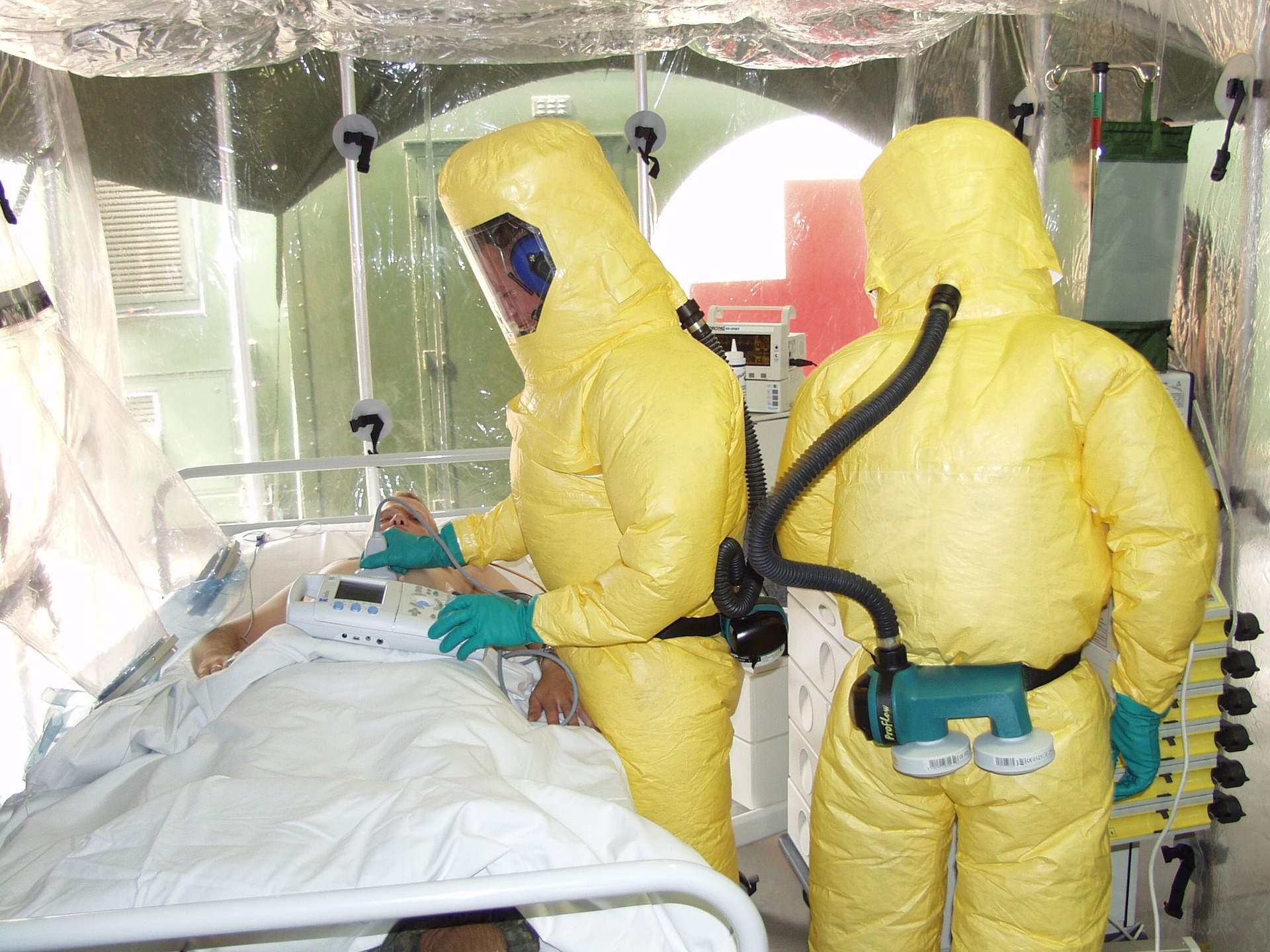 „Ebola se răspândește necontrolat de luni de zile”. Pacientul 0 a fost identificat încă din ianuarie 2026
