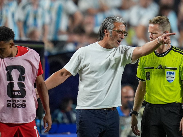”Argentina a fost favorizată?”. Murat Yakin nu s-a mai abținut, după ce Elveția a primit roșu și a fost eliminată de la CM 2026