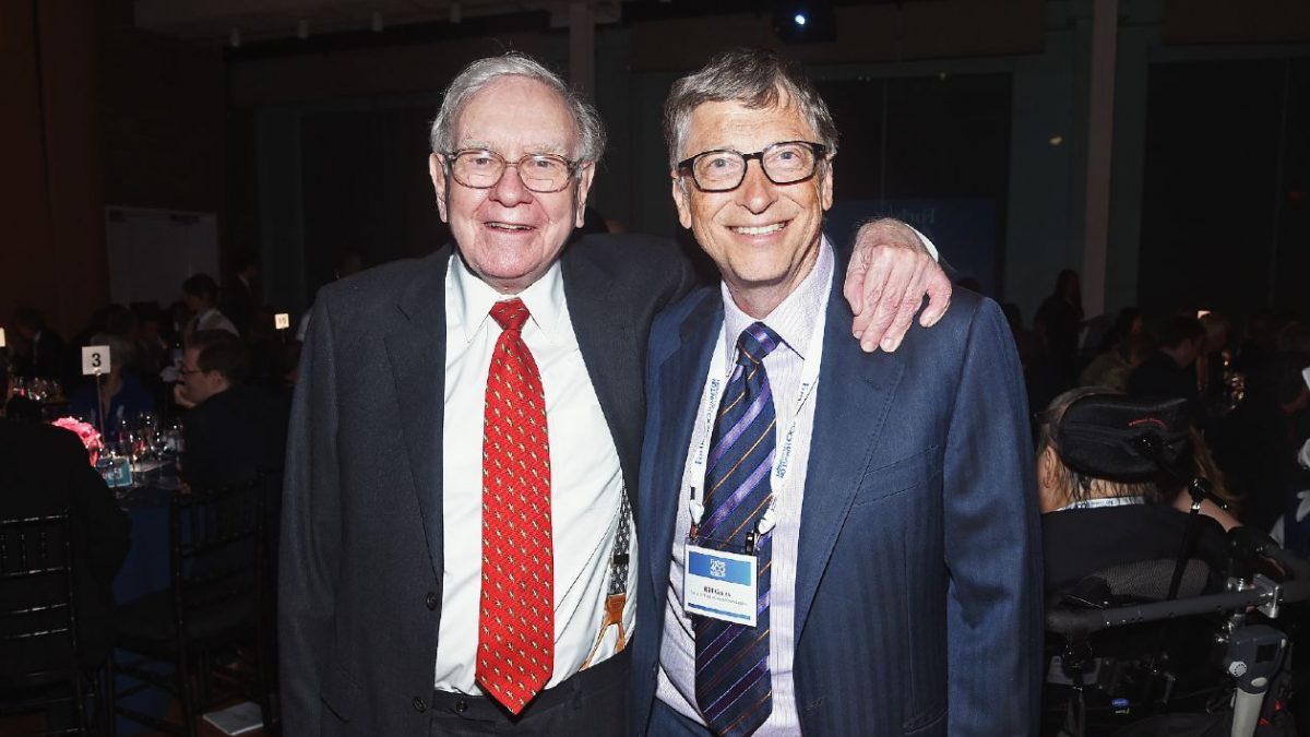 Warren Buffett oprește donațiile către Fundația lui Bill Gates, după aproape 20 ani, în urma acuzațiilor legate de pedofilul Jeffrey Epstein