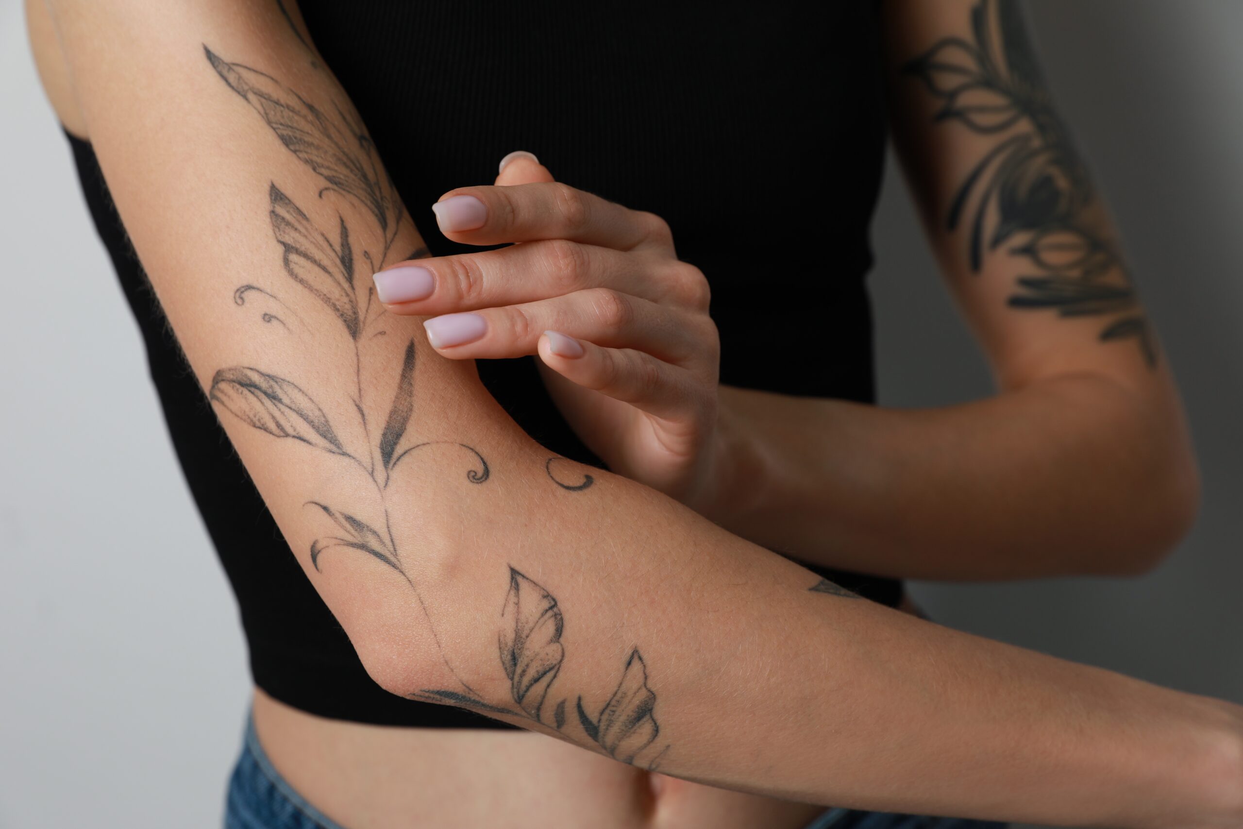 Pot tatuajele să afecteze sistemul imunitar? Ce au descoperit oamenii de știință