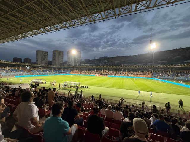 Live Text | Ararat-Armenia – Universitatea Craiova, joi, 19:00, LIVE TEXT digisport.ro. Oltenii au ajuns în Armenia. Cum arată gazonul
