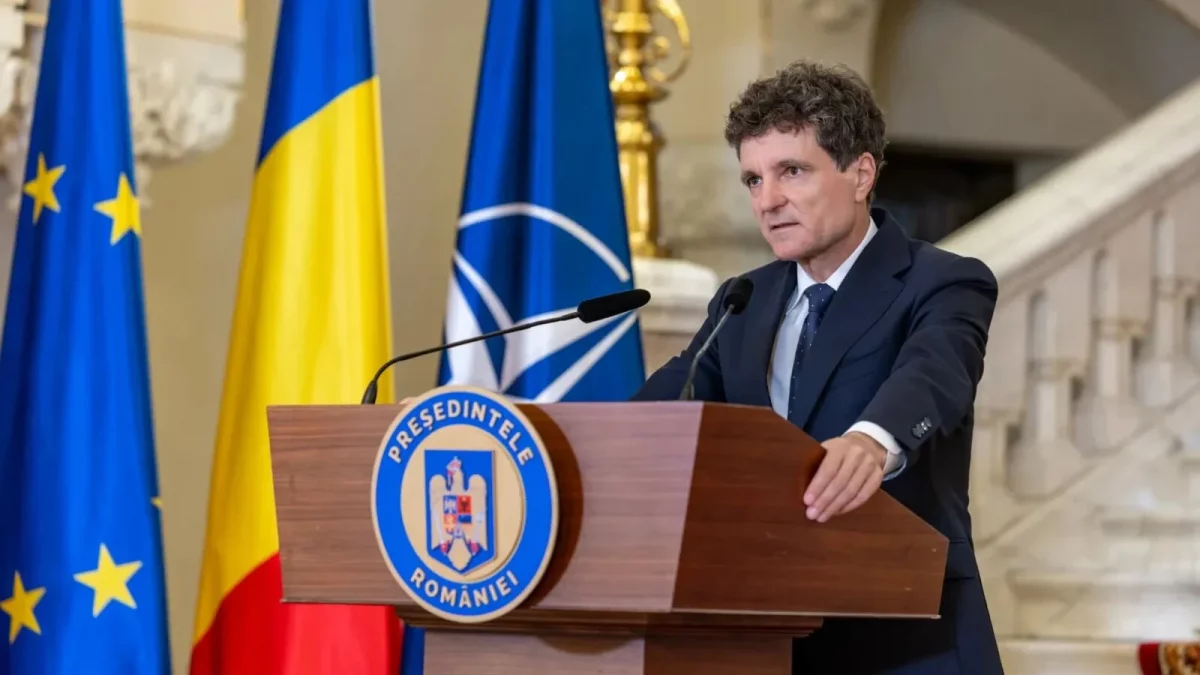 Nicușor Dan atacă la CCR noua Lege a integrității. Președintele contestă declarațiile de avere ale partenerilor demnitarilor și efectele incompatibilităților