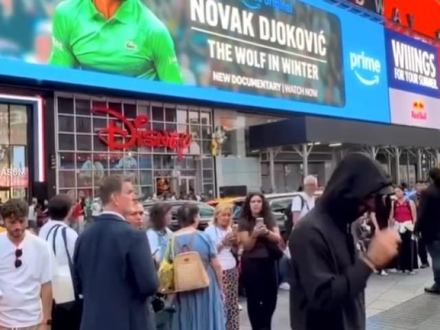 Novak Djokovic, de nerecunoscut pe străzile New York-ului