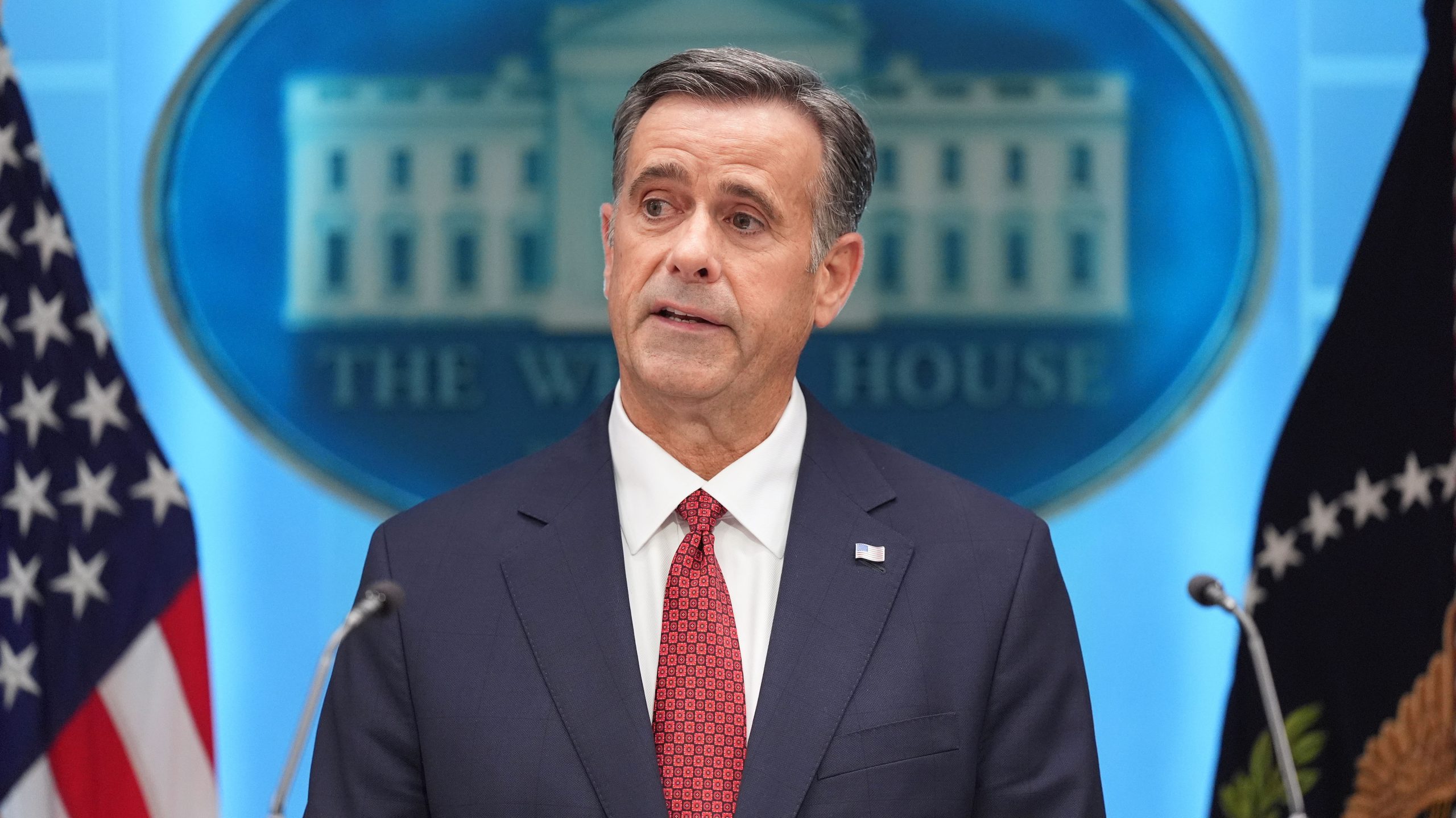 Alertă la Kremlin? Directorul CIA, John Ratcliffe, a ajuns în Rusia la bordul unui avion militar al SUA. Misiunea este ținută secretă