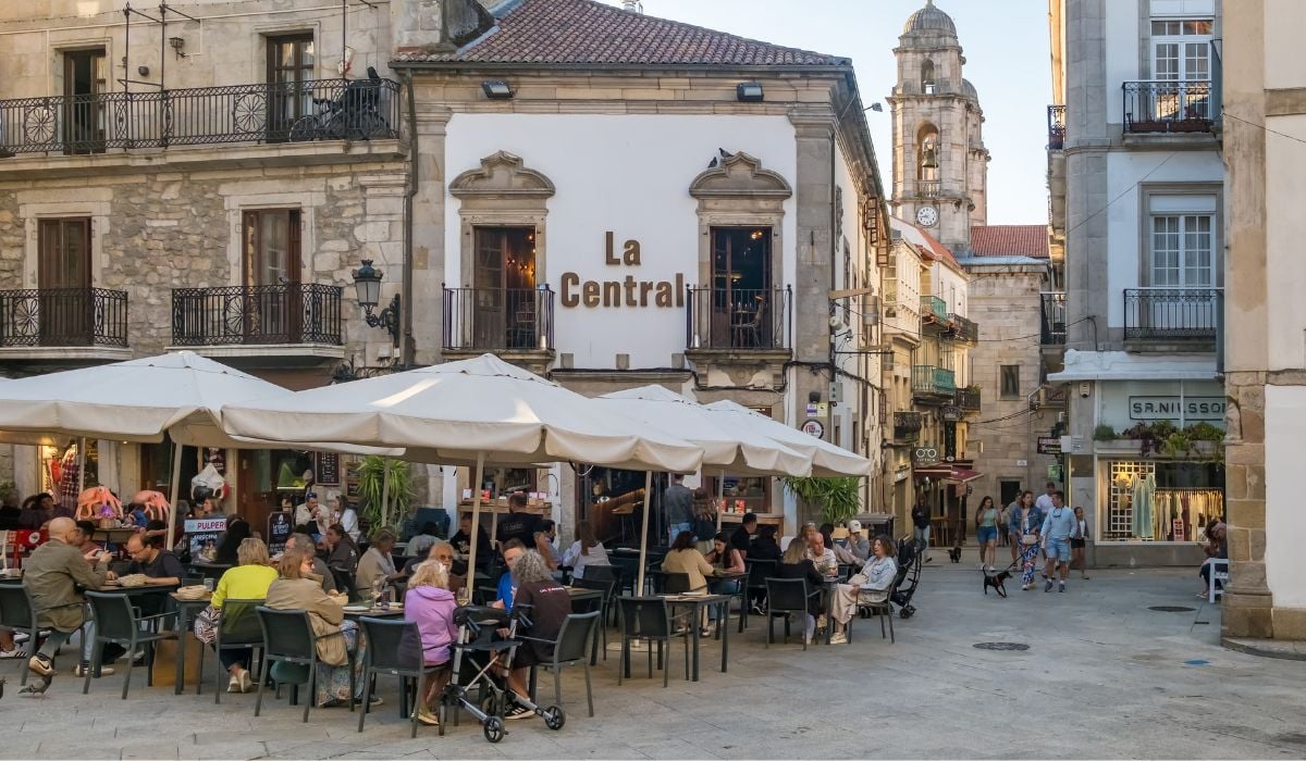 Barurile și restaurantele din Spania vor percepe de miercuri un supliment de 10 cenți. Ce prevede noua regulă