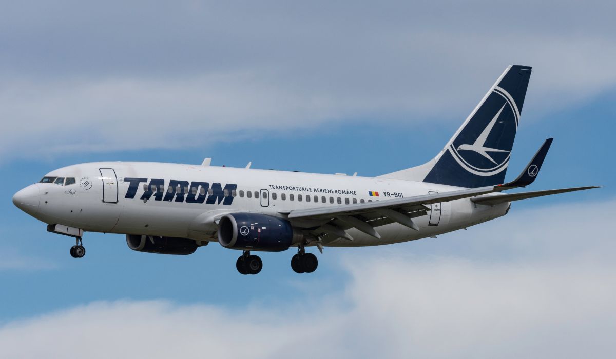 TAROM introduce aeronava botezată Mircea Lucescu