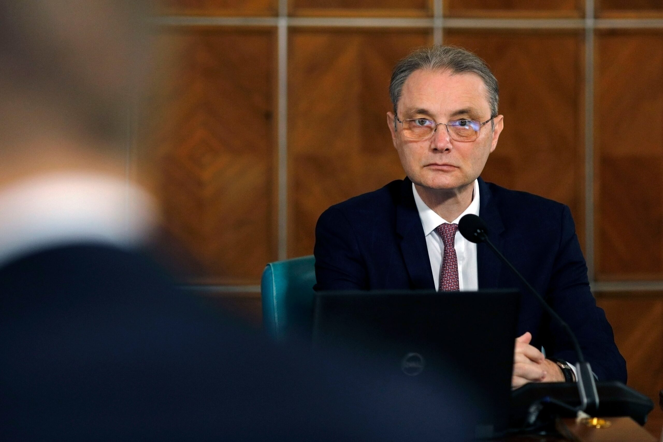 Premierul Luca Niculescu participă la preluarea mandatelor de către noii miniștri. Lista pe ore