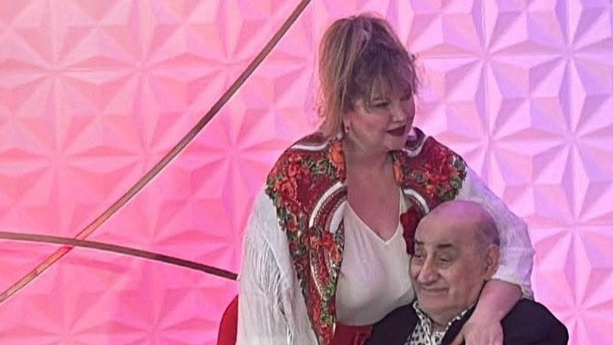 Cum a apărut Viorel Lis într-o emisiune TV după ce a ajuns în scaun cu rotile. Fostul primar al Capitalei are 82 de ani