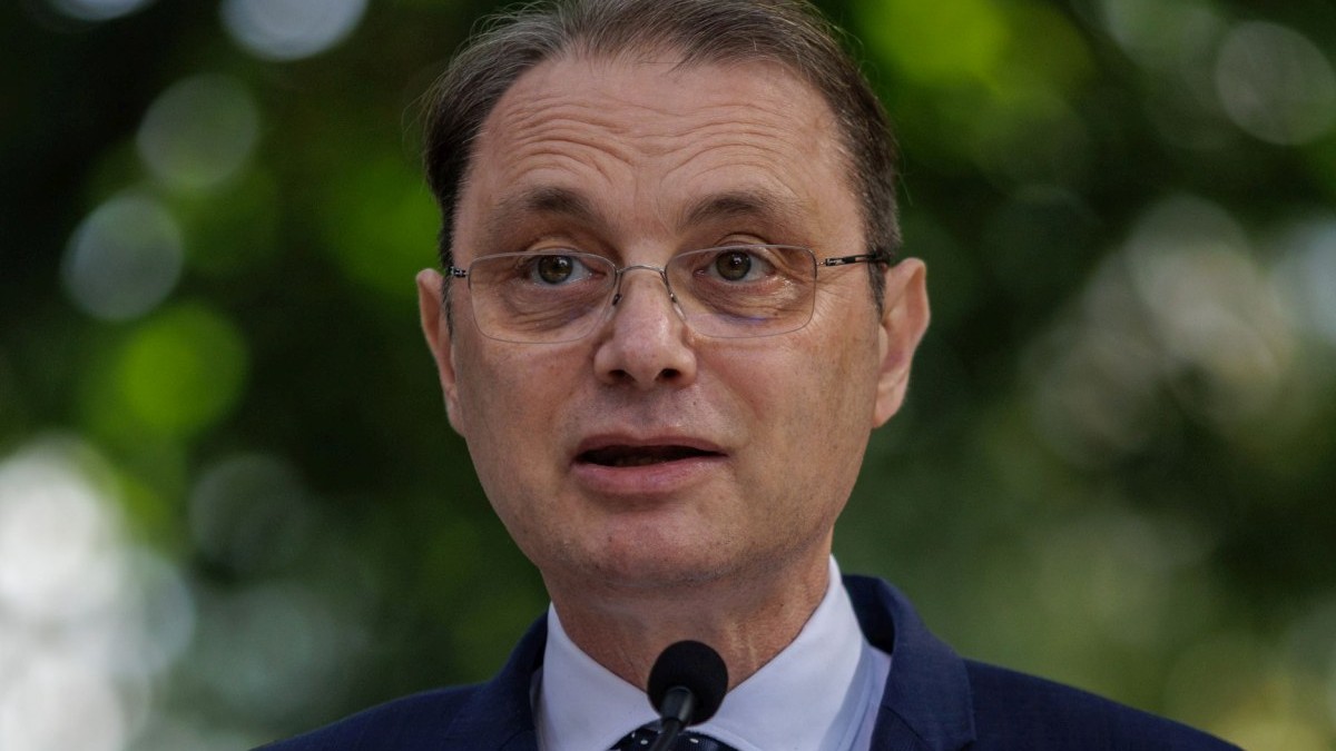 Pensiile românilor ar putea fi indexate și salarizarea bugetarilor schimbată. Ce a scris Luca Niculescu pe Facebook